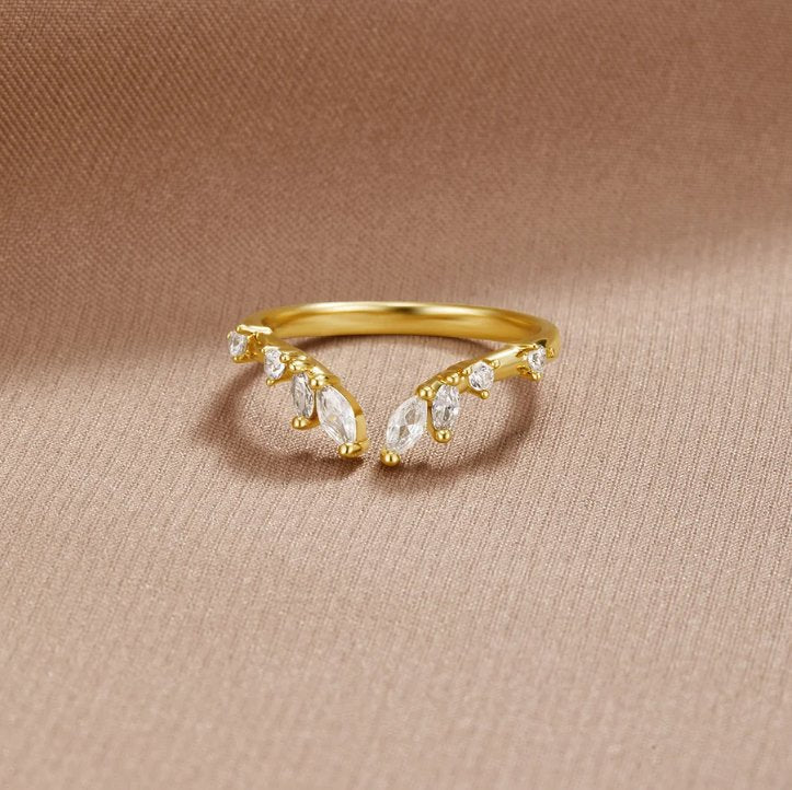 Eloura™ Crystal Gold Vine Ring