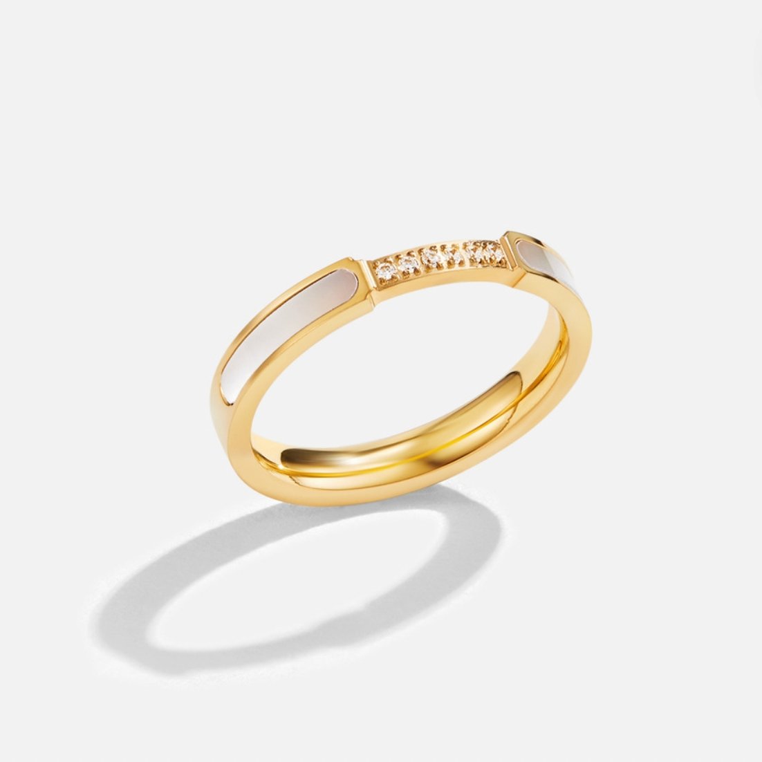 Pearl & Crystal Ring